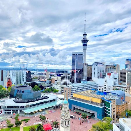 Skytower And City View 2 Bedroom Apartment On High Floor โอ๊คแลนด์ ภายนอก รูปภาพ